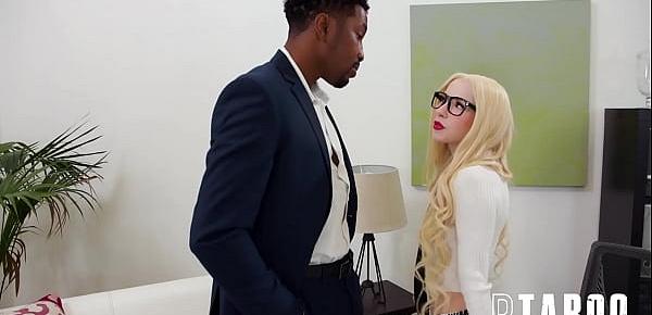  Office ASS-istants - Kenzie Reeves